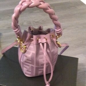 Elegant Lavender Bucket Bag